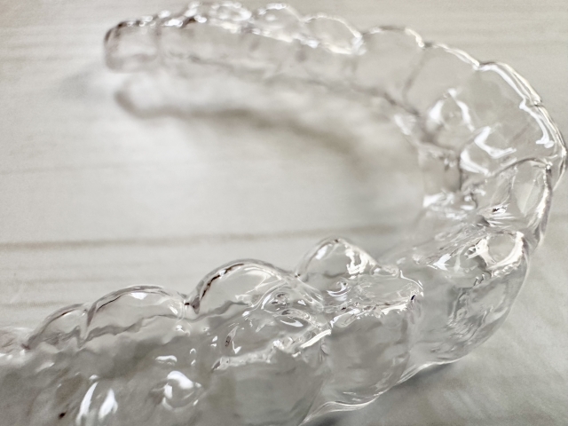 初めてのマウスピース矯正。みんなが気になる「Q&A」