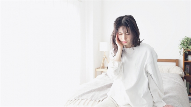 なぜ今、顎関節症に？長年の「噛み合わせ」の蓄積が原因に
